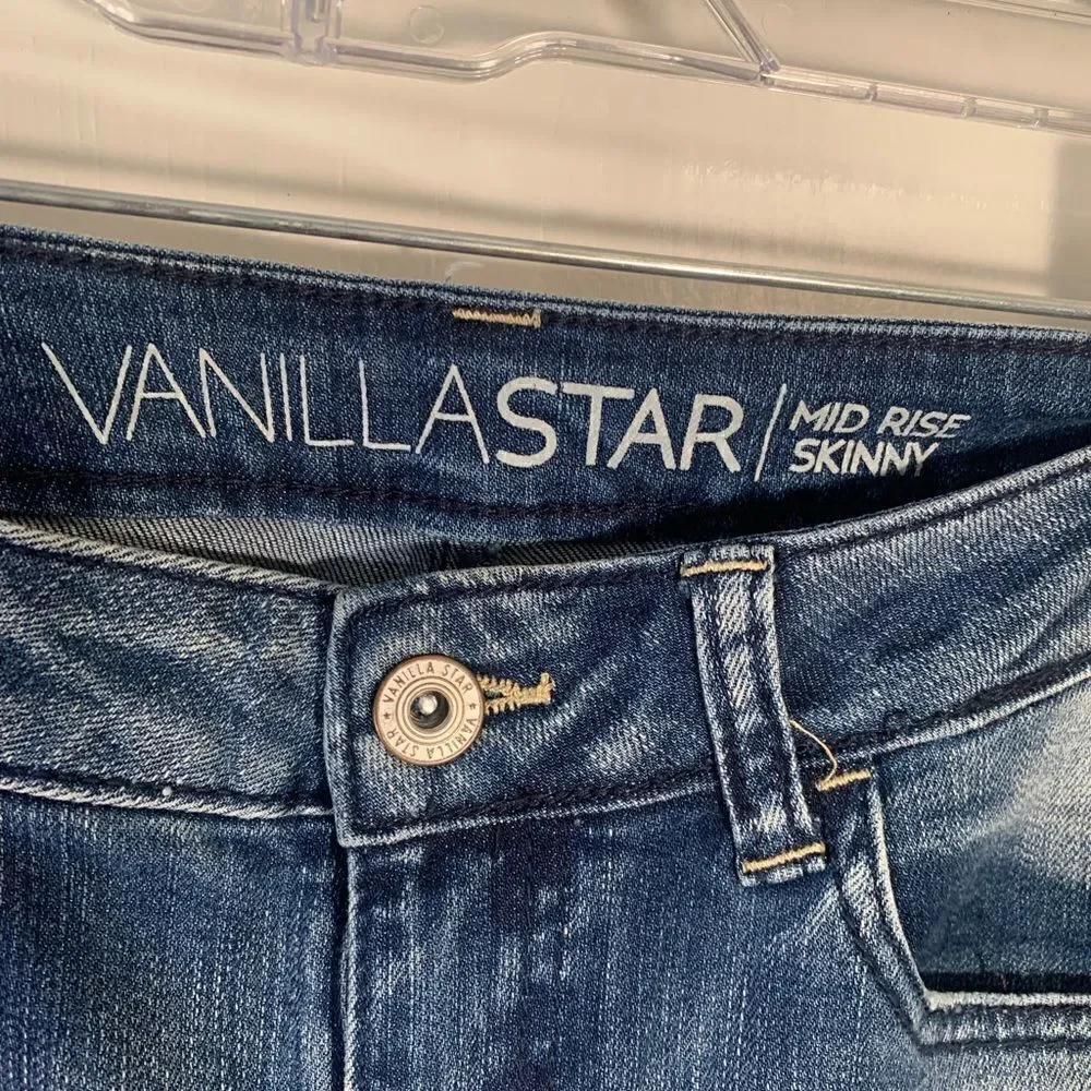 Vanilla star EUC mid rise patched skinny jeans Size 7